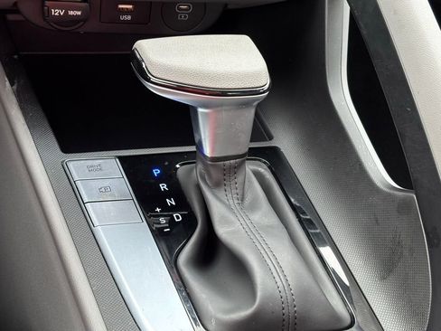 Used 2024 Hyundai Elantra SEL image 20