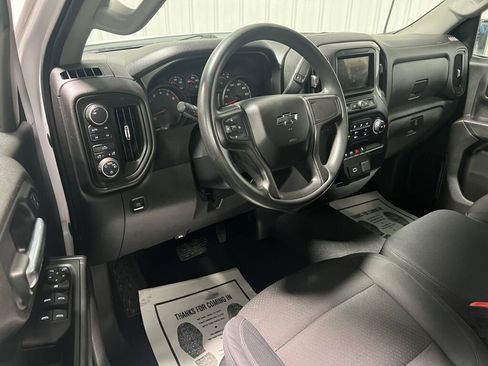 Used 2019 Chevrolet Silverado 1500 Custom Trail Boss w/ Custom Convenience Package image 2