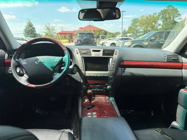 Used 2007 Lexus LS 460 L RWD image 7