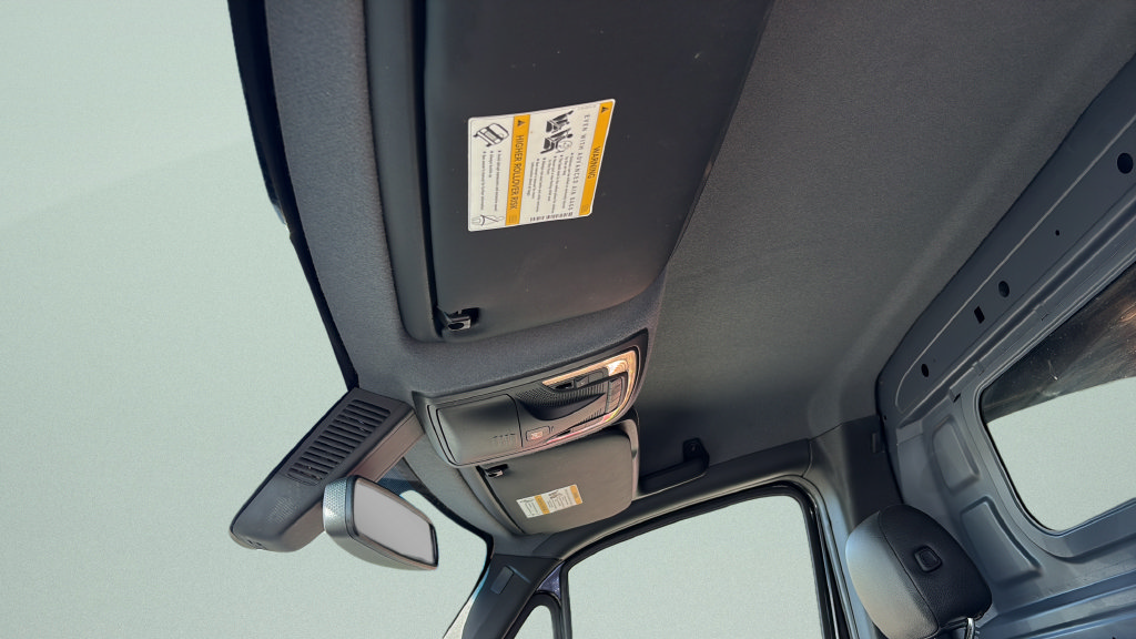 Used 2021 Mercedes-Benz Sprinter 1500 image 18