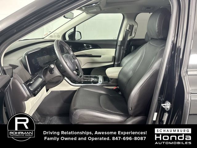 Used 2024 Kia Carnival SX Prestige FWD image 4