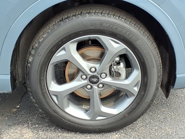 Used 2023 Ford Escape ST-Line w/ Tech Pack #1 AWD/4WD image 13