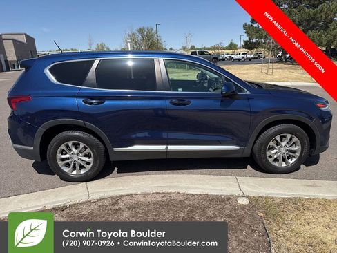 Used 2020 Hyundai Santa Fe SE image 8