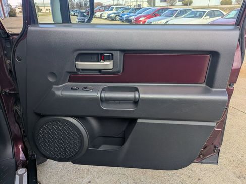 Used 2007 Toyota FJ Cruiser 4WD image 18