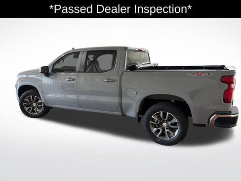 Used 2024 Chevrolet Silverado 1500 LT AWD/4WD image 2