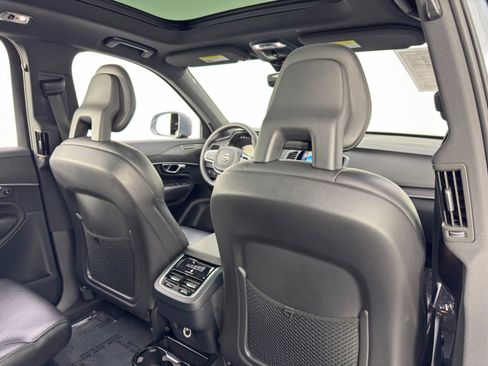Used 2020 Volvo XC90 T6 Momentum image 36