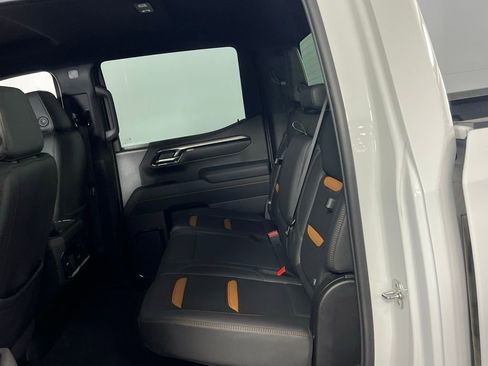 Used 2025 GMC Sierra 1500 AT4 image 25