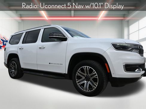 Used 2024 Jeep Wagoneer Series II w/ Flexible Seating Group image 6