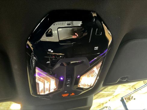 Used 2023 BMW i7 xDrive60 w/ Executive Package 2 image 35