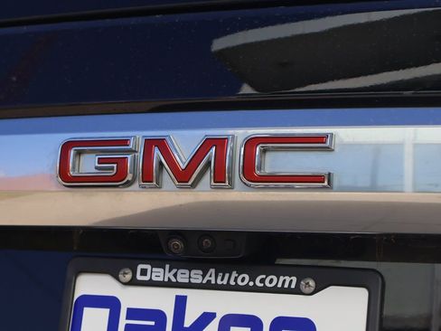 Used 2021 GMC Yukon Denali w/ Denali Premium Package image 23