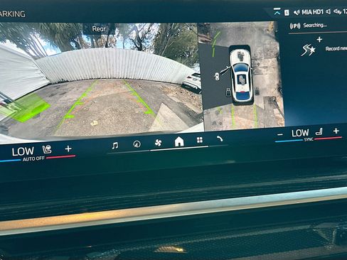 Certified 2025 BMW X6 xDrive40i w/ Parking Assistance Package image 14