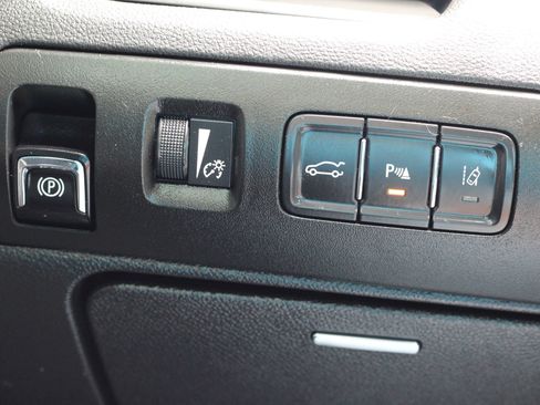 Used 2014 Chevrolet Impala LTZ FWD image 20