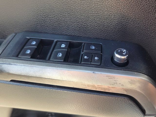 Used 2017 Toyota Tacoma SR5 w/ Tow Package RWD image 31
