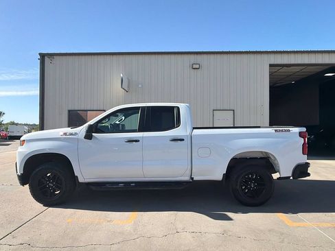 Used 2020 Chevrolet Silverado 1500 Custom Trail Boss AWD/4WD image 8
