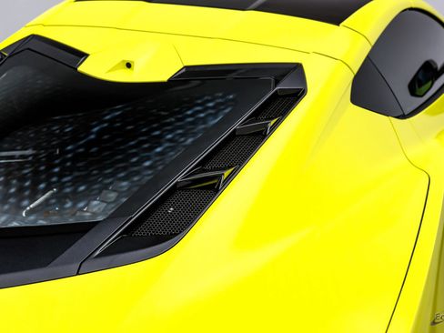 Used 2021 Chevrolet Corvette Stingray Premium Cpe w/ Z51 Performance Package RWD image 38