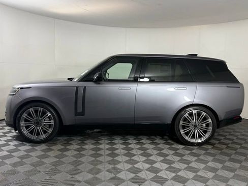New 2026 Land Rover Range Rover SE image 3