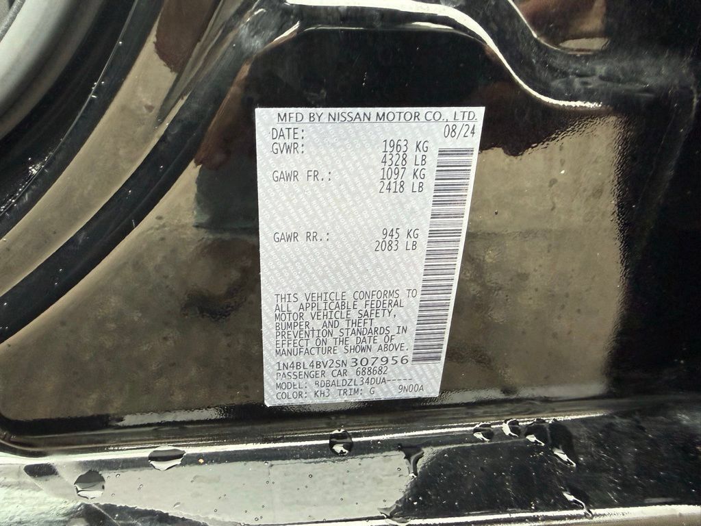 Used 2025 Nissan Altima 2.5 S FWD image 11