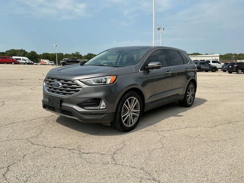 Used 2022 Ford Edge Titanium w/ Class II Trailer Tow Package AWD/4WD image 1