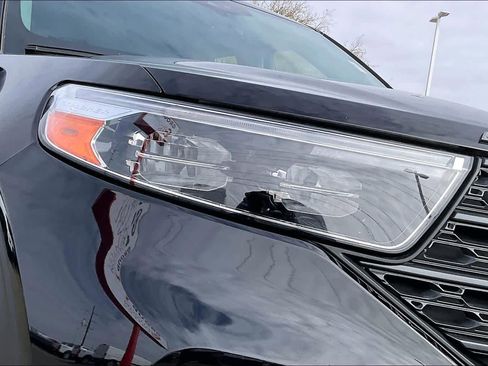 Used 2023 Ford Explorer XLT w/ Equipment Group 202A image 27