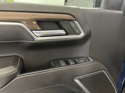 Used 2023 Chevrolet Silverado 1500 RST w/ Protection Package AWD/4WD image 10