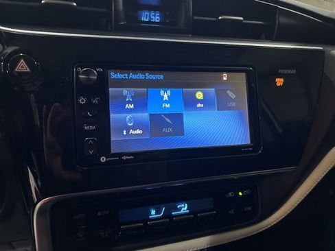 Used 2018 Toyota Corolla iM w/ Carpet Mat Package (TMS) FWD image 24