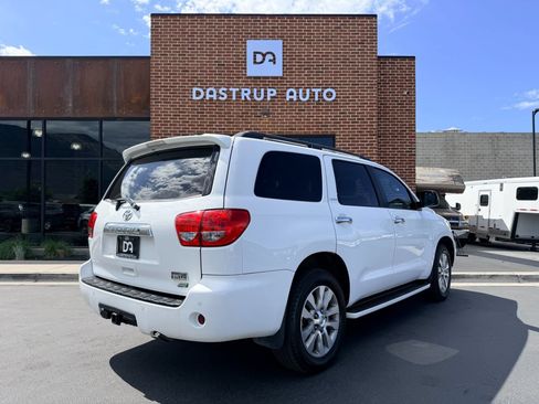 Used 2014 Toyota Sequoia Limited AWD/4WD image 8