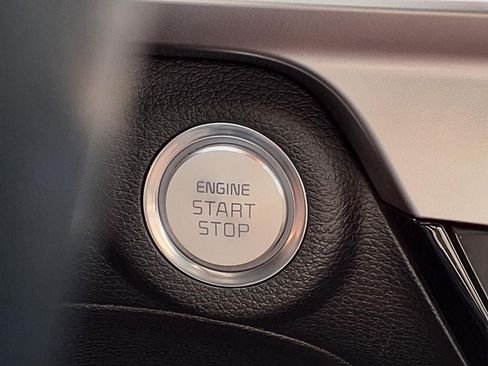 Used 2024 Kia Telluride S w/ S Sunroof Package FWD image 15
