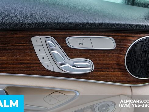 Used 2021 Mercedes-Benz C 300 4MATIC Sedan image 37