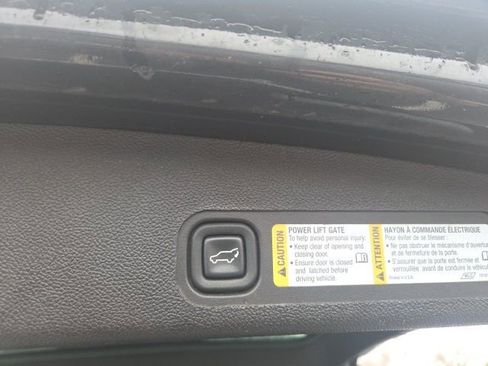 Used 2009 GMC Yukon Denali image 14