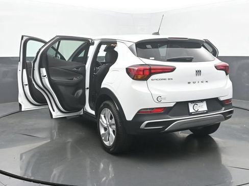 Used 2024 Buick Encore GX Preferred w/ Comfort Package FWD image 56