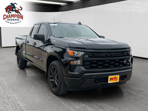 Used 2025 Chevrolet Silverado 1500 Custom RWD image 7
