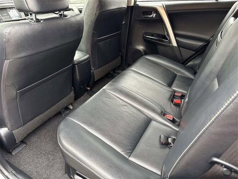 Used 2016 Toyota RAV4 Limited image 14