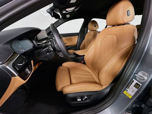 Certified 2023 BMW 530i w/ Premium Package image 21