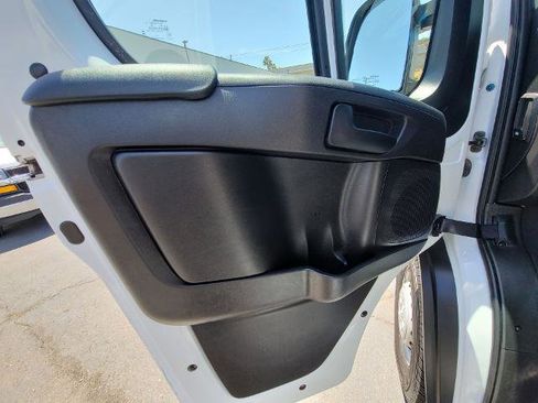 Used 2025 RAM ProMaster 2500 w/ U-Haul Equipment Group FWD image 20