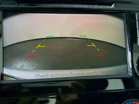 Used 2021 Nissan Rogue Sport S image 19