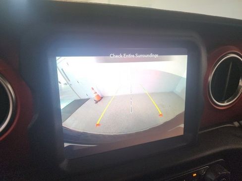 Used 2020 Jeep Wrangler Unlimited Rubicon w/ Dual Top Group image 29