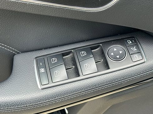 Used 2016 Mercedes-Benz E 350 Sedan image 14