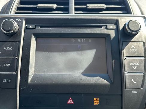 Used 2015 Toyota Camry SE image 30