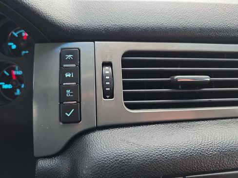Used 2014 Chevrolet Tahoe LS AWD/4WD image 25