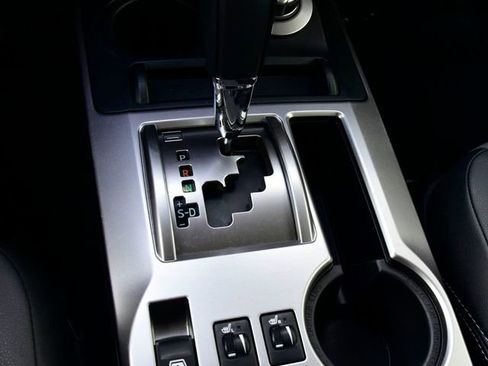 Certified 2024 Toyota 4Runner SR5 Premium image 25