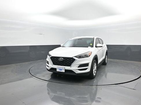 Used 2020 Hyundai Tucson Value w/ Cargo Package FWD image 3