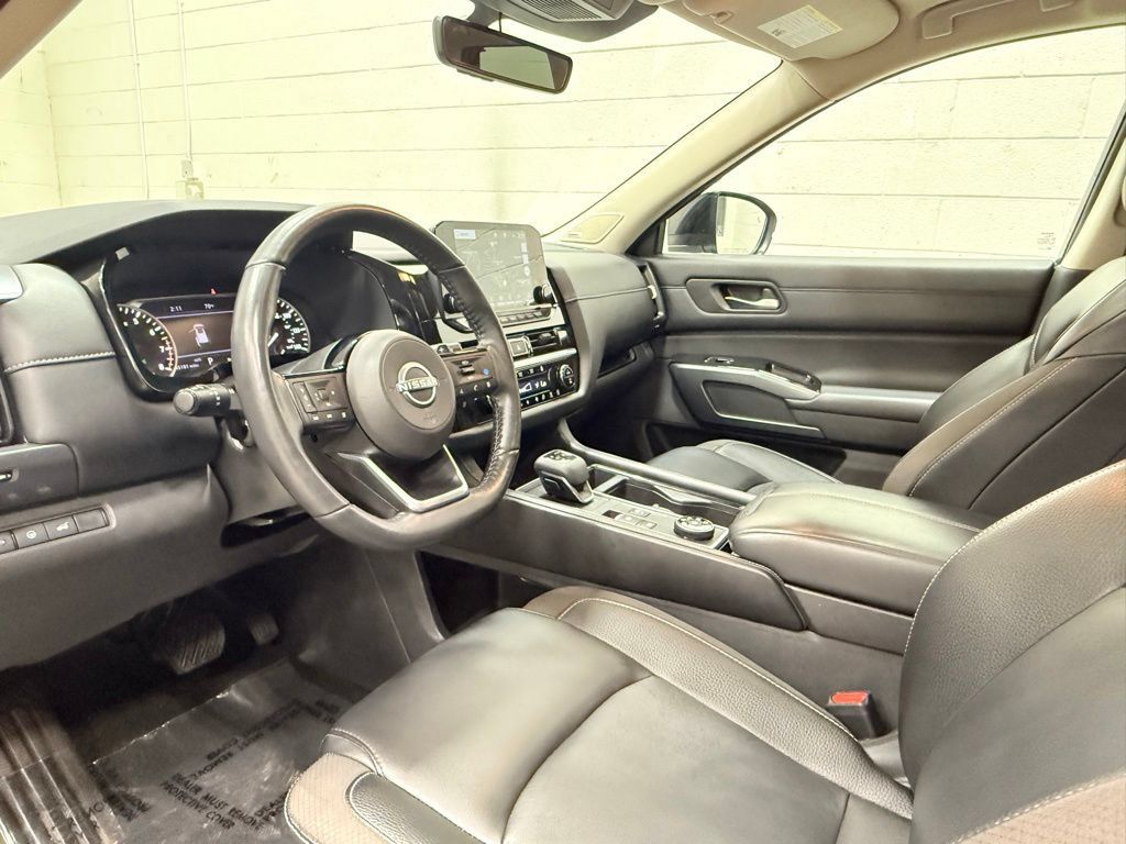 Used 2023 Nissan Pathfinder SL w/ SL Premium Package AWD/4WD image 27