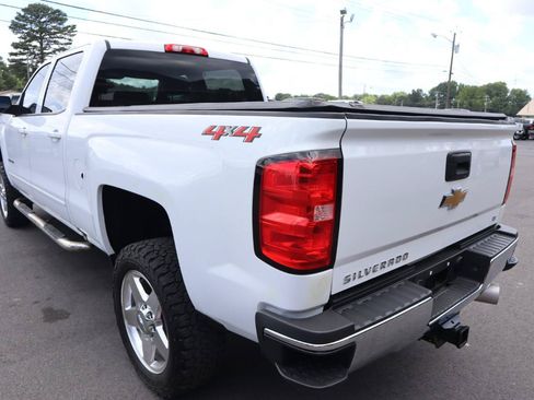 Used 2019 Chevrolet Silverado 2500 LT AWD/4WD image 7
