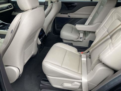 Certified 2023 Lincoln Aviator Reserve w/ Equipment Group 201A image 17