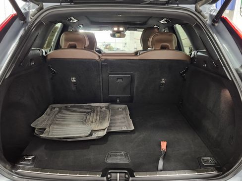 Used 2024 Volvo XC60 B5 Plus image 22
