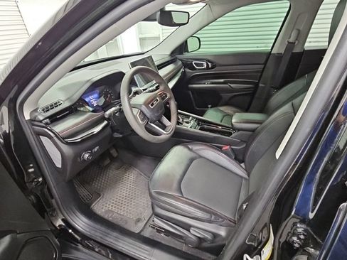 Used 2022 Jeep Compass Trailhawk AWD/4WD image 11