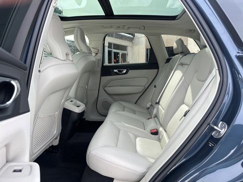 Certified 2023 Volvo XC60 B5 Plus w/ Climate Package image 13