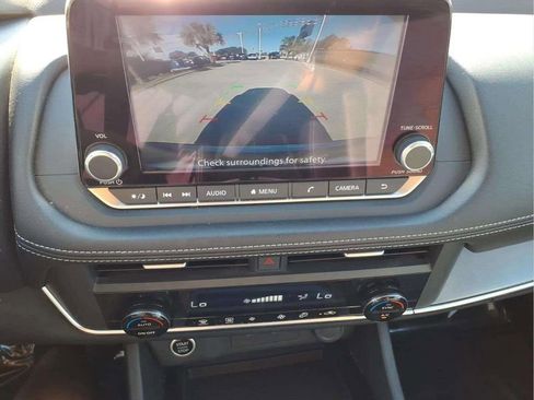 Certified 2023 Nissan Rogue SV image 15