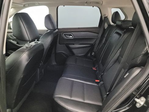 Used 2021 Nissan Rogue SV w/ Premium Package AWD/4WD image 18