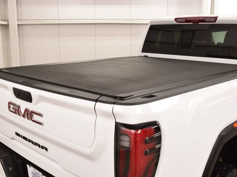 Used 2025 GMC Sierra 2500 AT4 w/ AT4 Premium Plus Package AWD/4WD image 25